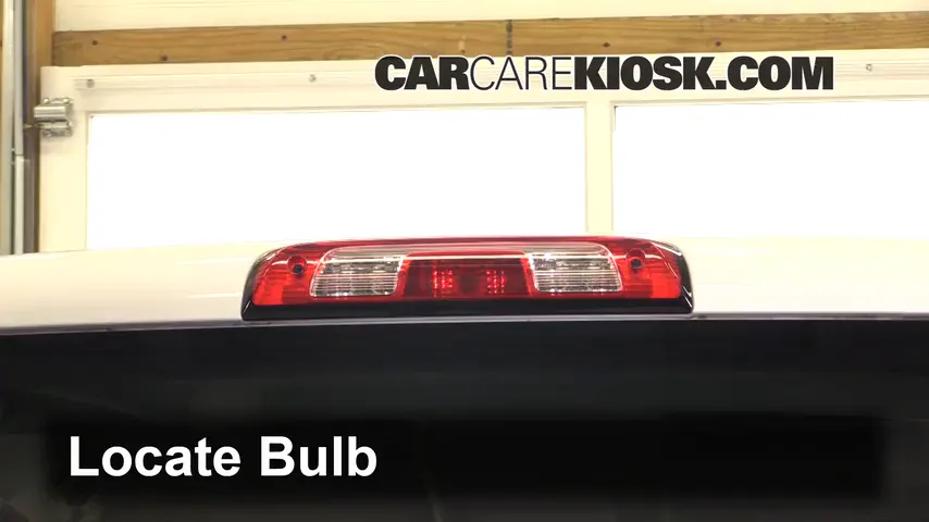 2015 Chevrolet Silverado 2500 HD LT 6.6L V8 Turbo Diesel Crew Cab Pickup Lights Center Brake Light (replace bulb)